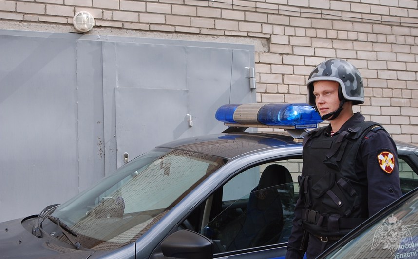 В Кирове росгвардейцы выявили граждан, подозреваемых в угоне автомобиля