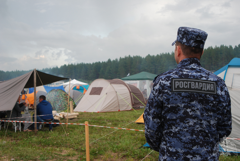 Кировские росгвардейцы обеспечили охрану общественного порядка на Всероссийском фестивале авторской песни «Гринландия»