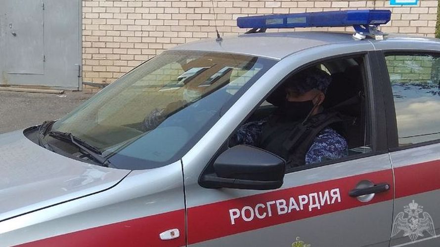 Кировские росгвардейцы пресекли нарушения общественного порядка в питейных заведениях 