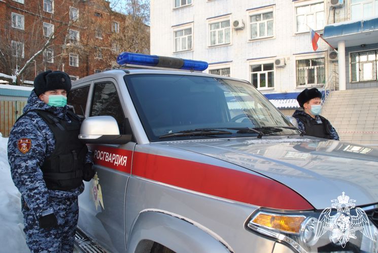 В Кирове росгвардейцы задержали гражданина, подозреваемого в хулиганстве