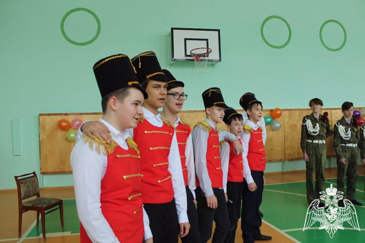 В городе Кирове кадеты Росгвардии блистали на балу
