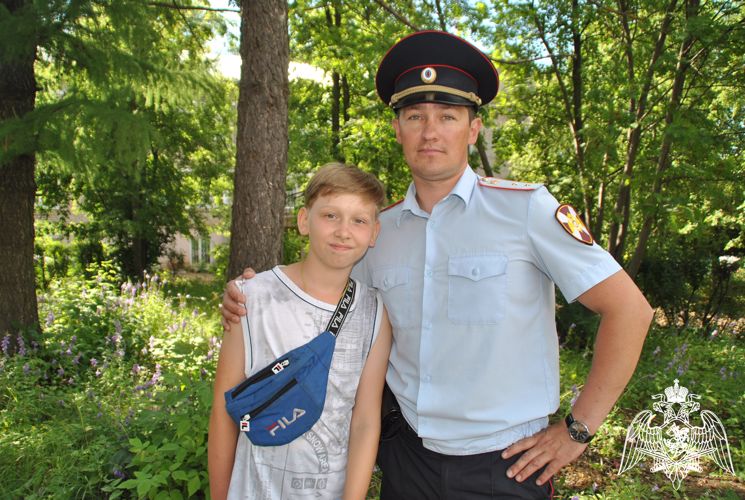 В городе Вятские Поляны Кировской области росгвардеец спас тонущего 12-летнего мальчика