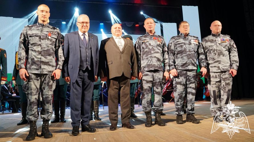 В Кирове глава региона вручил государственные награды росгвардейцам