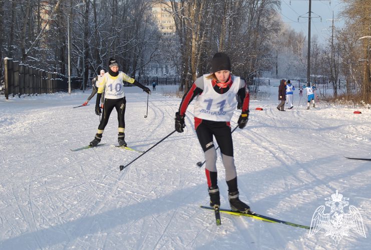 В Кирове состоялось открытие чемпионата Приволжского округа Росгвардии по лыжным гонкам и служебному двоеборью