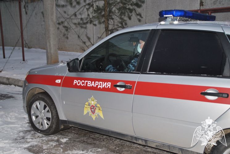 В Кирове росгвардейцы выявили водителя с признаками опьянения