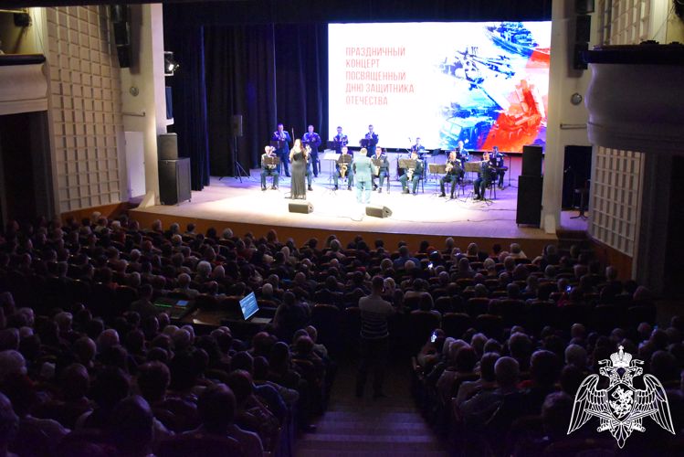 Кировский военный оркестр Росгвардии "Северная звезда" принял участие в благотворительном концерте в поддержку участников СВО