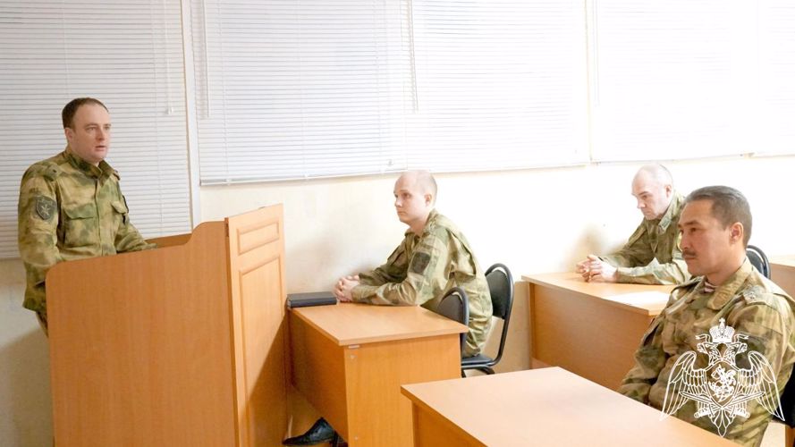 Кировские росгвардейцы посетили музей воинской славы