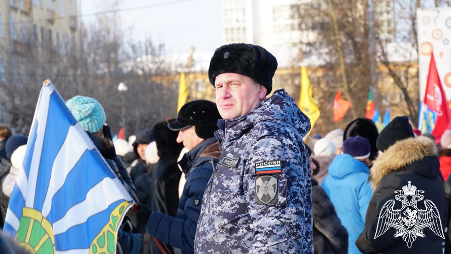 В Кирове росгвардейцы обеспечили безопасность митинга-концерта «Слава защитникам Отечества»