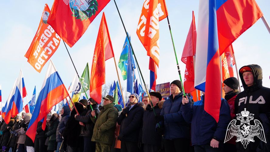 В Кирове росгвардейцы обеспечили безопасность митинга-концерта «Слава защитникам Отечества»