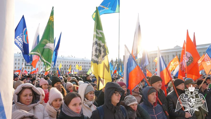 В Кирове росгвардейцы обеспечили безопасность митинга-концерта «Слава защитникам Отечества»