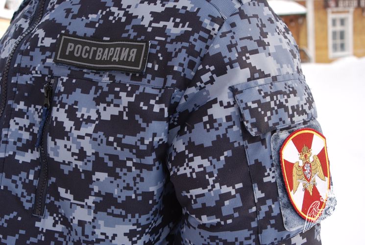 В Омутнинске росгвардейцы задержали подозреваемого в умышленном повреждении Джипа