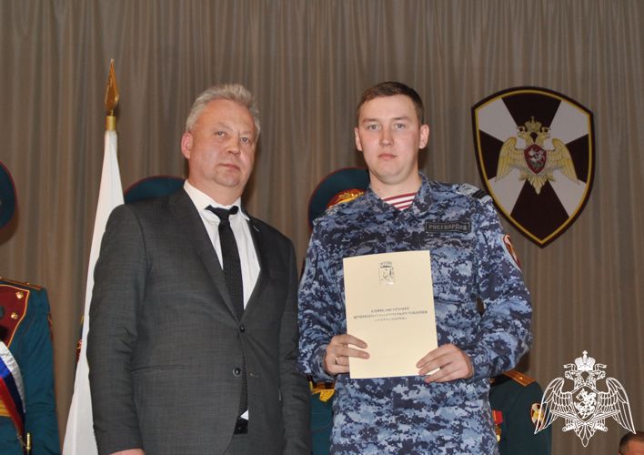 В Кирове росгвардейцев поздравили с профессиональным праздником