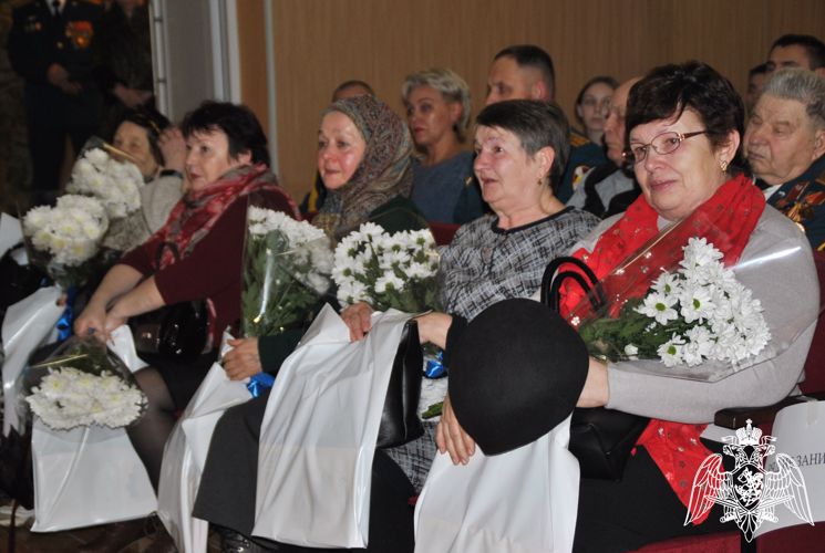 В Кирове росгвардейцев поздравили с профессиональным праздником