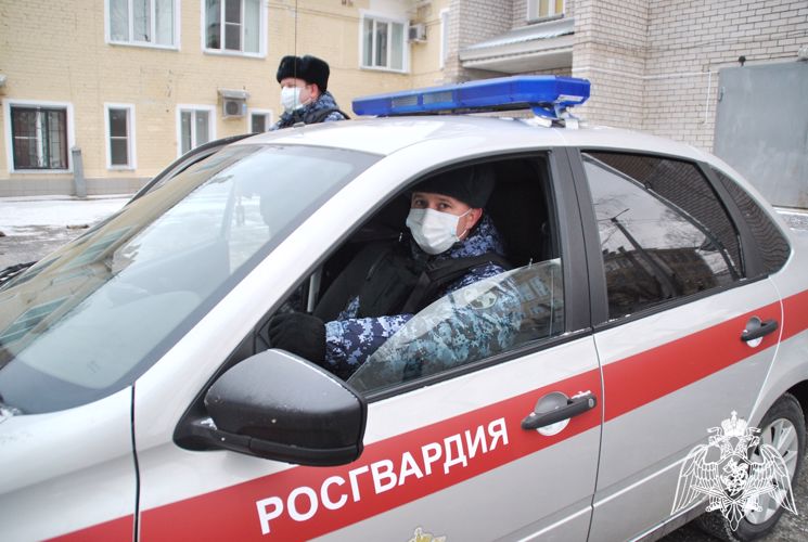 В Кирове росгвардейцы задержали подозреваемого в хулиганстве с ножом
