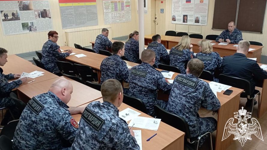 В Кирове росгвардейцы приняли участие в акции «Диктант Победы»