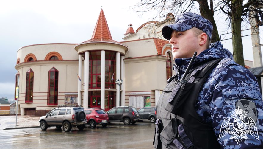 В лесополосе росгвардейцы задержали подозреваемого в незаконном обороте наркотиков