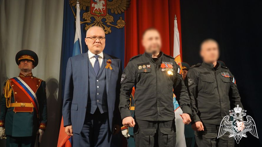 Губернатор Кировской области Александр Соколов вручил росгвардейцам государственные награды