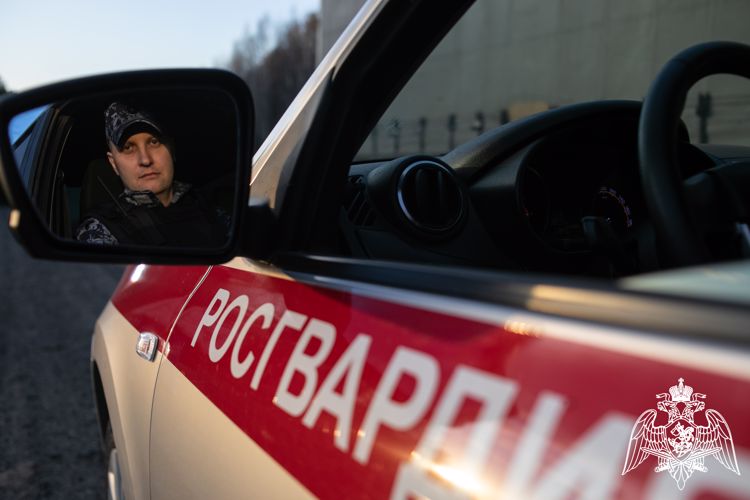 Кировские росгвардейцы задержали гражданина, находящегося в розыске
