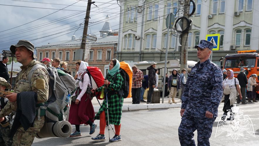 В Кировской области росгвардейцы обеспечили безопасность участников Великорецкого крестного хода 