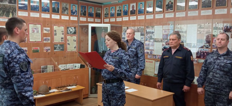 Кировские росгвардейцы приняли Присягу