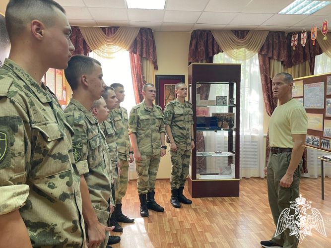 В Кирове ветеран Росгвардии рассказал военнослужащим ведомства о генерале армии Иване Яковлеве