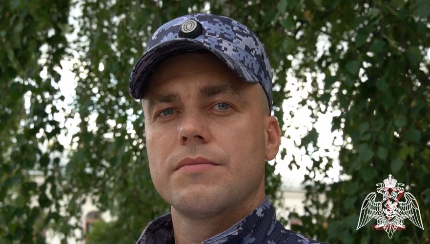 В Кирове росгвардейцы приняли участие во Всероссийской акции «Из века в век. Кодекс чести русского офицера»