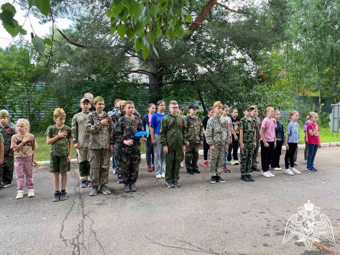 Кировские росгвардейцы повели военно-патриотическое занятие для участников православной смены «Благовестник»