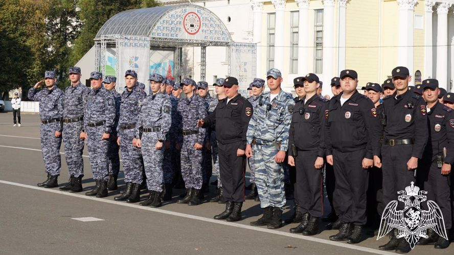 В Кирове росгвардейцы приняли участие в гарнизонном инструктаже