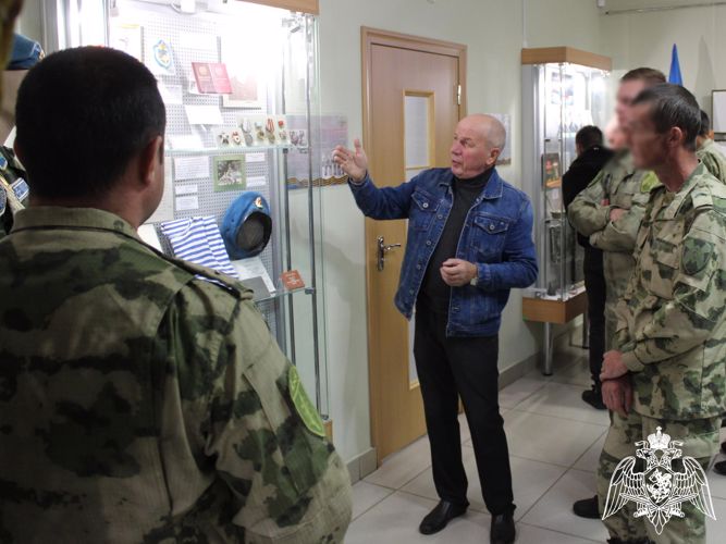 В Кирове военнослужащие Росгвардии посетили музей воинской Славы