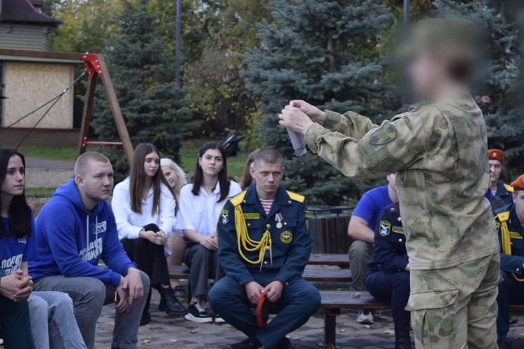 В Кирове росгвардейцы провели для волонтеров мастер-класс по оказанию первой медицинской помощи