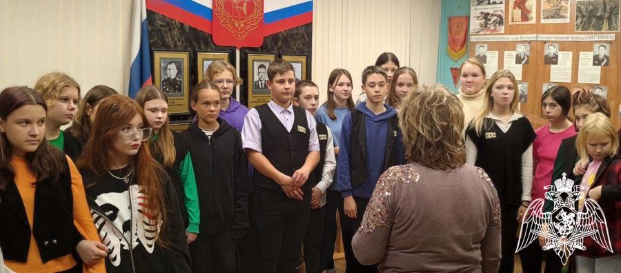 Кировские лицеисты посетили музей вневедомственной охраны Росгвардии