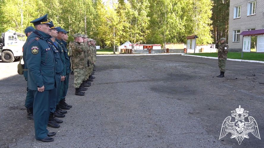 В Кирове специалисты радиационной, химической и биологической защиты Росгвардии и МЧС провели совместную тренировку 