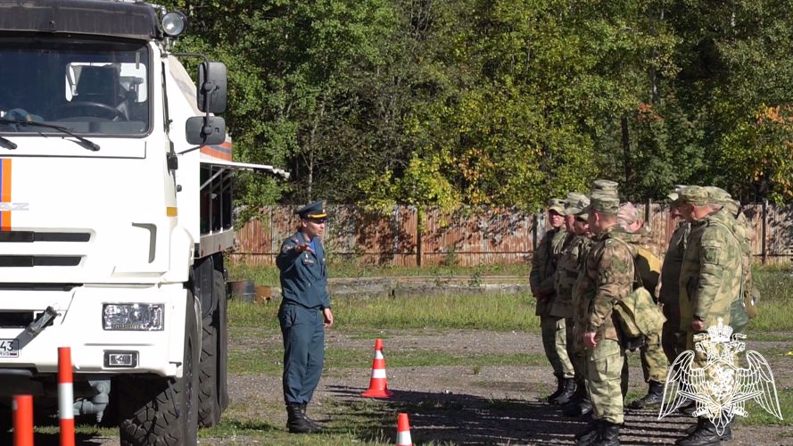 В Кирове специалисты радиационной, химической и биологической защиты Росгвардии и МЧС провели совместную тренировку 
