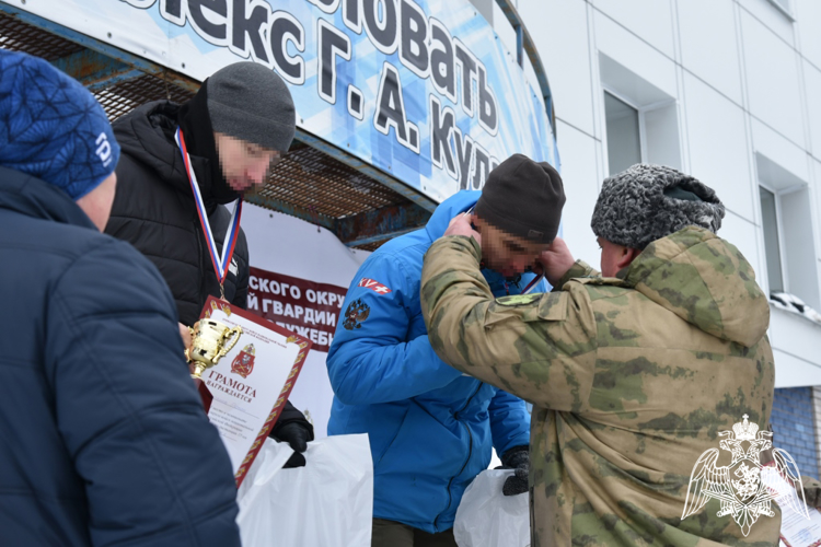 В Удмуртии прошел чемпионат Приволжского округа Росгвардии по лыжным гонкам и служебному двоеборью