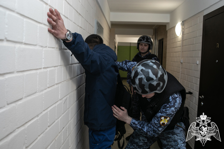 Офицер Росгвардии рассказала кировчанам, как обезопасить жилье в праздничные дни