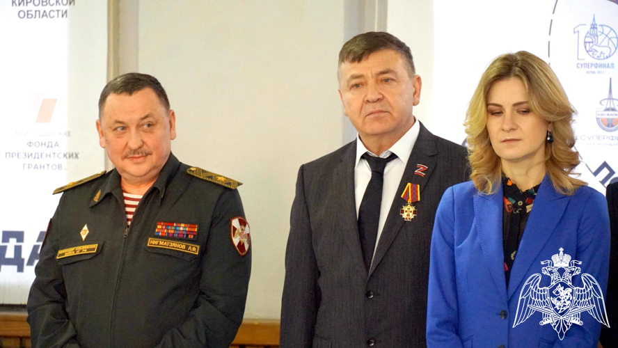 Командир Кировского соединения ВНГ РФ Линар Нигматзянов принял участие в церемонии принятия Присяги подшефными курсантами