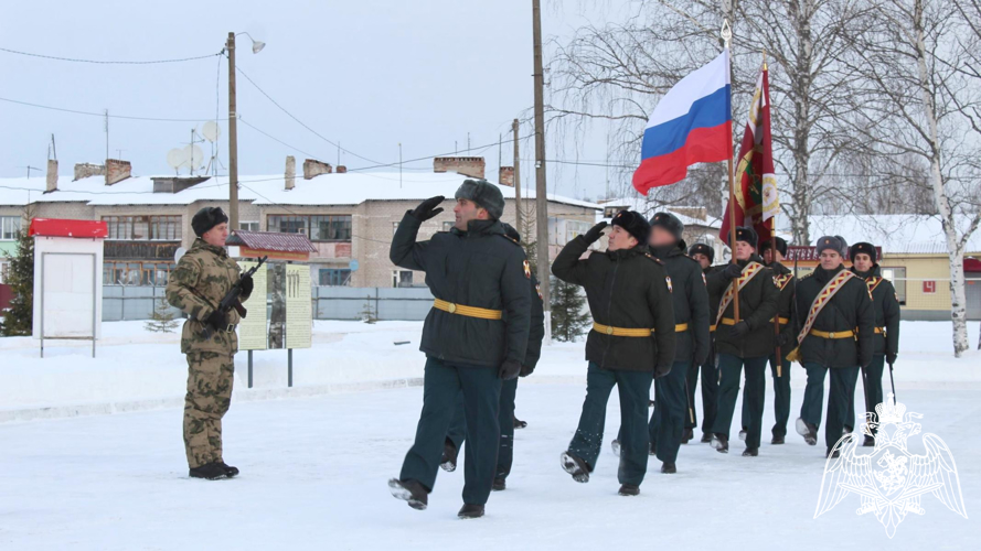 В Кировской области состоялась торжественная церемония вручения Боевого знамени воинской части Росгвардии 