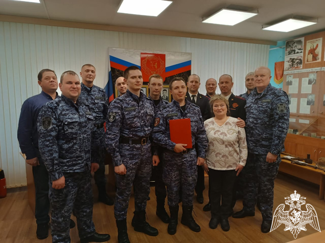 В Кирове молодые росгвардейцы приняли Присягу
