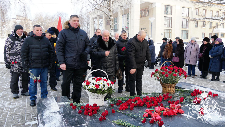 В Кирове в 35-ю годовщину вывода советских войск из Афганистана ветераны Росгвардии почтили память воинов-интернационалистов