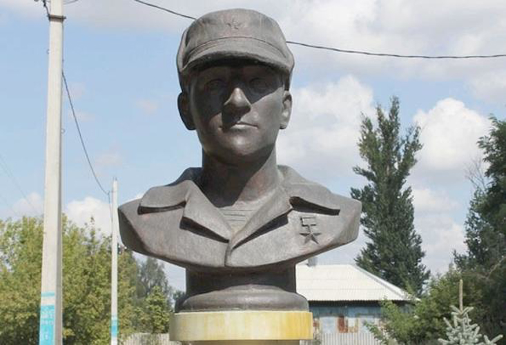 Герои России. Сержант Александр Белодедов