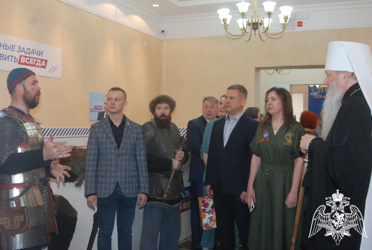 "Славное прошлое - великое будущее". В Кирове подшефные росгвардейцев приняли участие в работе интерактивного проекта
