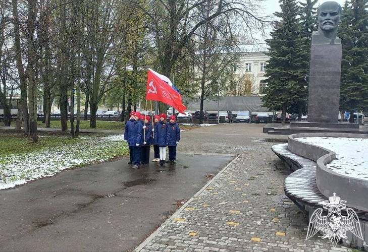 В Кирове представитель Росгвардии принял участие в патриотической акции «Сражаюсь, верю, люблю»