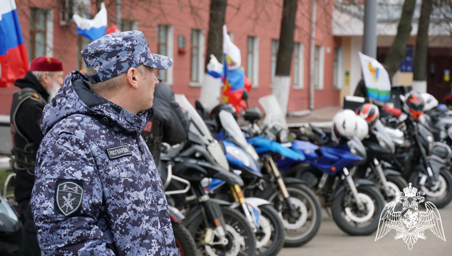 В Кировской области росгвардейцы обеспечили охрану общественного порядка во время праздничных мероприятий