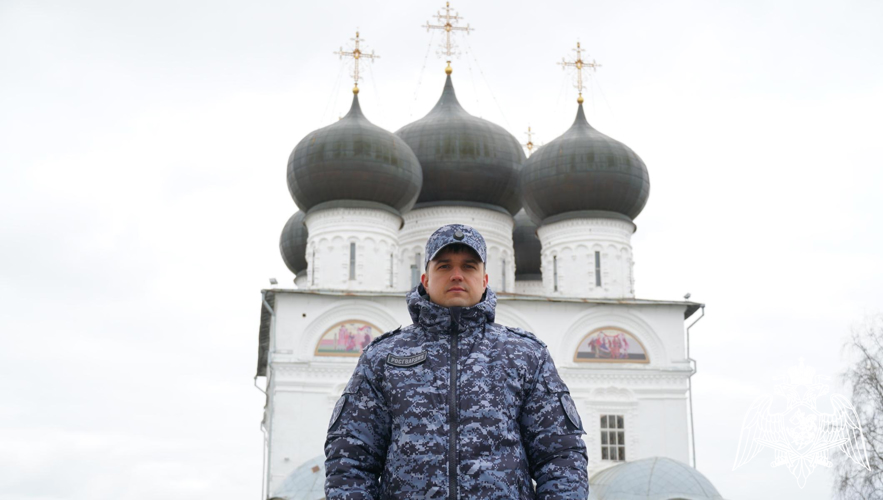 В Кирове росгвардейцы обеспечили правопорядок во время празднования Светлого Христова Воскресения
