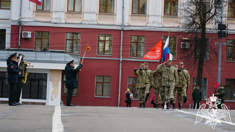 В Кирове росгвардейцы и подшефные кадеты готовятся принять участие в параде Победы
