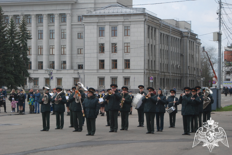 В Кировской области росгвардейцы обеспечили охрану общественного порядка во время праздничных мероприятий