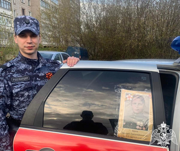 «Бессмертный автополк». В Кирове росгвардейцы поддержали всероссийскую патриотическую акцию