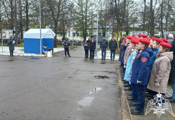 В Кирове представитель Росгвардии принял участие в патриотической акции «Сражаюсь, верю, люблю»