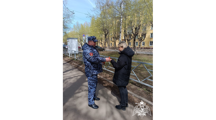 В Кирове личный состав Росгвардии присоединился к акции «Георгиевская ленточка» 