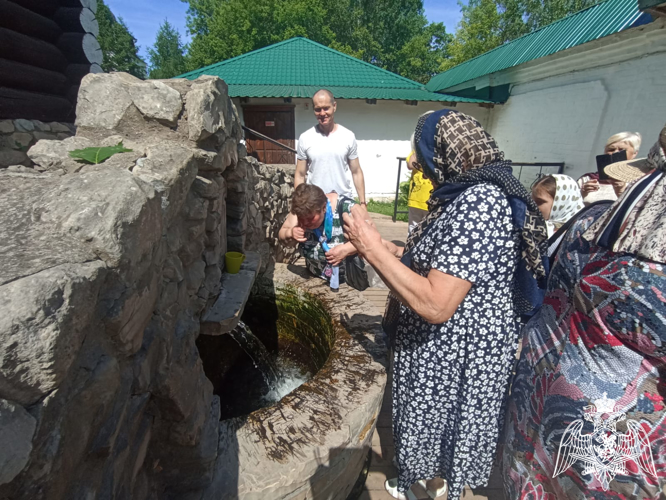 В Кирове ветеран Росгвардии провел экскурсию в рамках городского проекта "Семь чудес Первомайского района" 